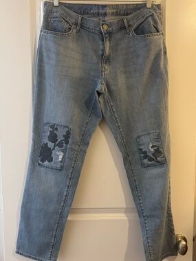NWOT Eddie Bauer Light Blue Denim Jeans with Subtle Contrast Stitching